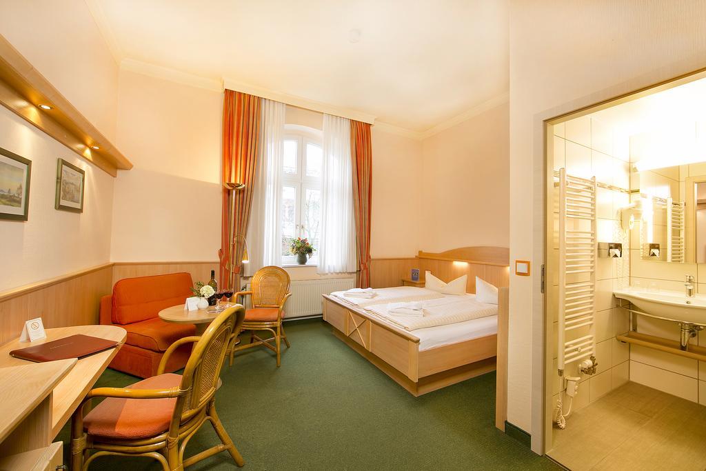 Hotel Dünenschloß Zinnowitz Exterior foto